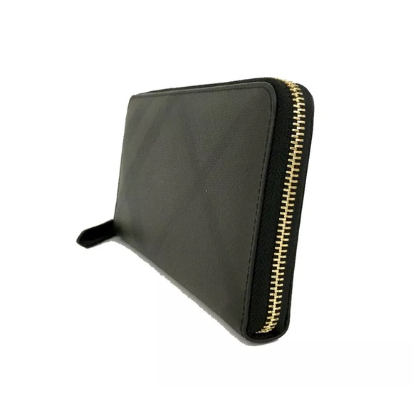 🏆💎💯 BURBERRY Check PVC Zip Around Long Wallet - Picture 3 of 8